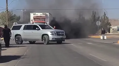 Reporte Cuauhtémoc - _Alerta🚨⚠️ En estos momentos se está quemando trailer en la 24a y Jorge Castillo_ evite circular por la zona. - 118654247936564