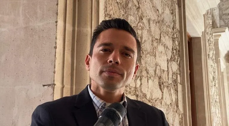 principal_whatsapp-image-2023-03-21-at-132700