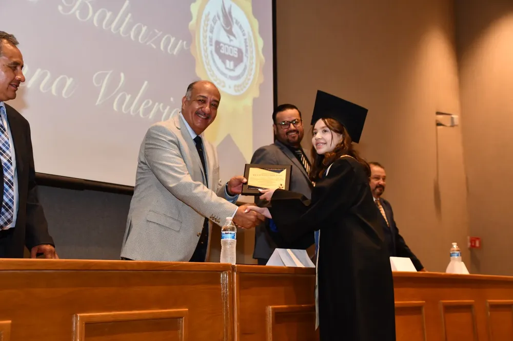 hugo graduacion