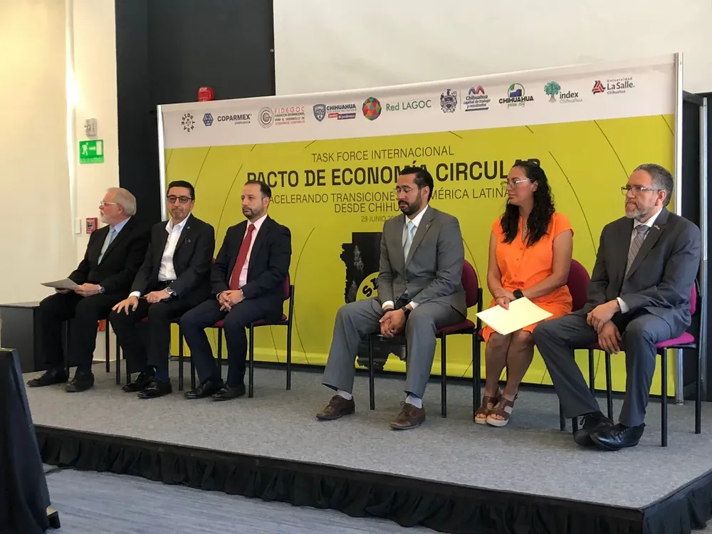 Pacto de EC foto 2