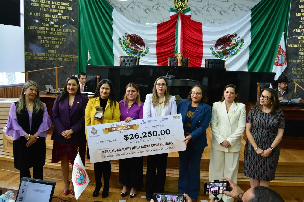 mujer destacada