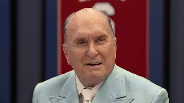 robert-duvall-en-una-escena-de-hustle-foto-scott-yamanonetflix-via-ap-BGYBF6LT5ZFEXIZT7OPBRPRPEI